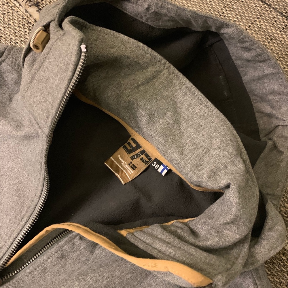 Cold weather jacket 🧥 ❄️⛄️ - Picture 7 of 8